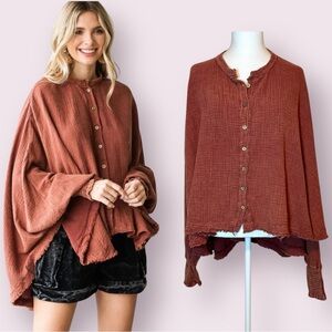 Oli & Hali Gauzy Flowy Poncho Top Smocked Cuffs Rust Size S/M